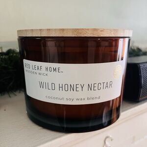 Wild Honey Nectar 2 Wooden Wick Candle from Red Leaf Home, 15oz Medium Candle